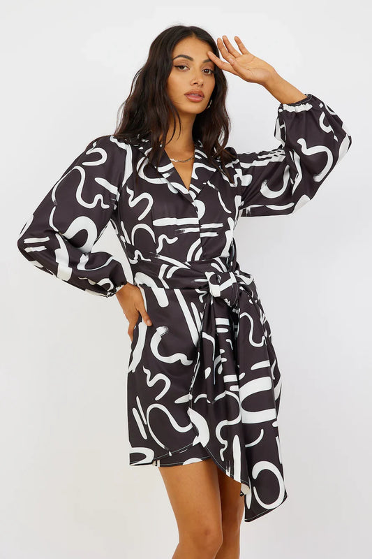 Less I Know Kleid Schwarz