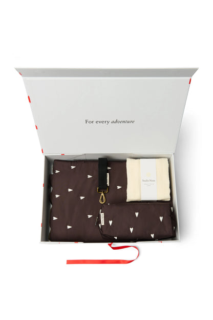 Mom To Be Gift Set | Brown Hearts