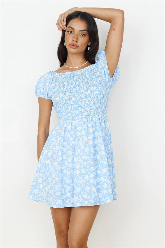 Como um Vestido de Pássaro Azul