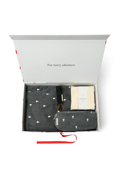 Mom To Be Gift Set | Grey Hearts