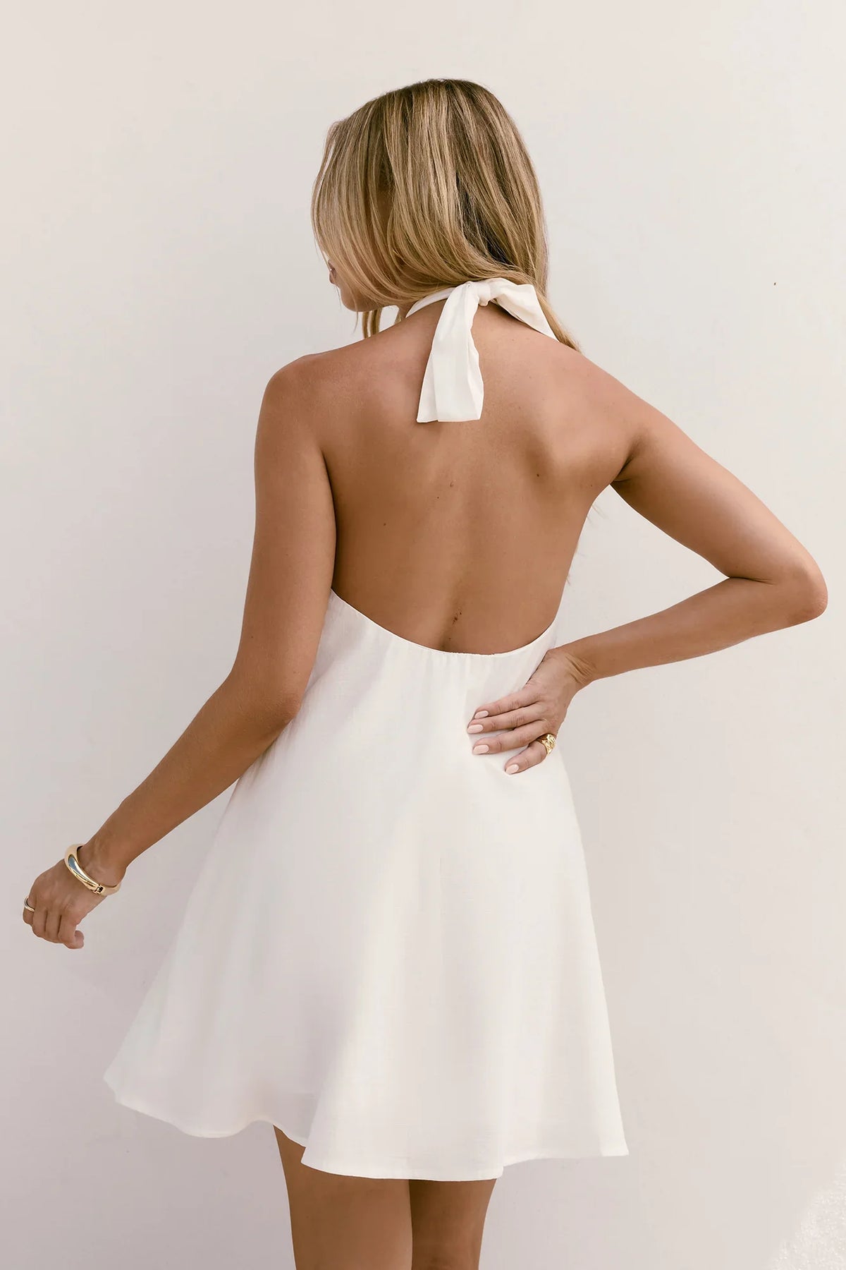 Coconut Sips Neckholder-Minikleid Weiß