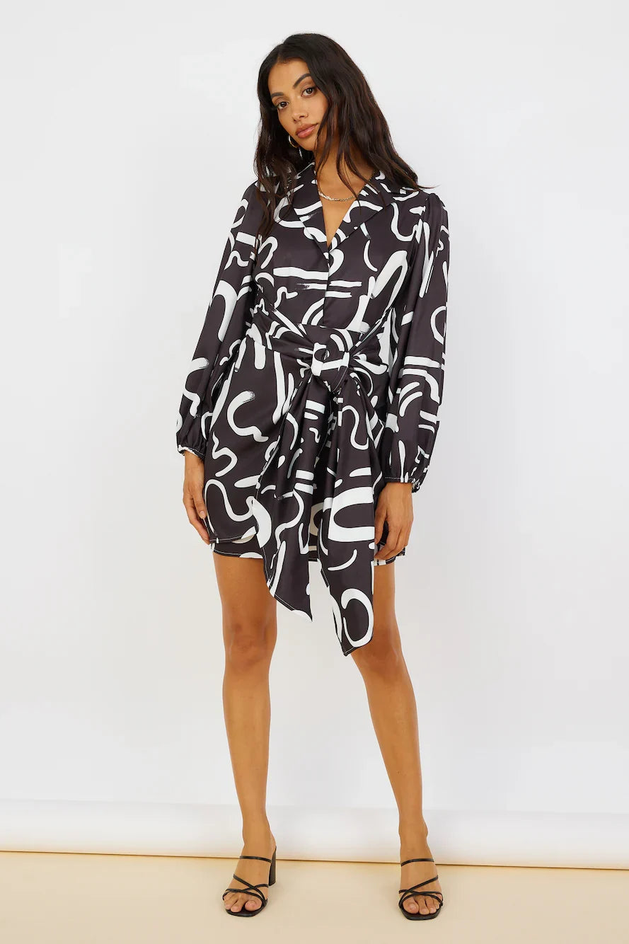 Less I Know Kleid Schwarz