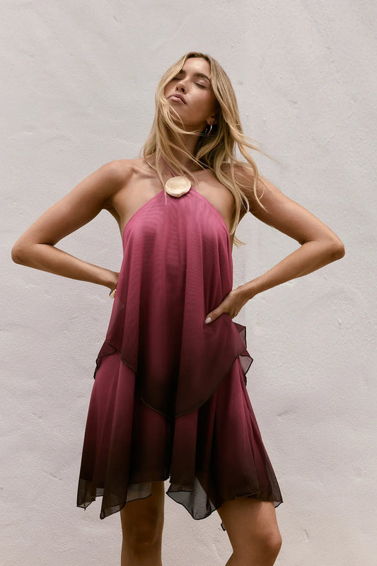 Vestido Mini de Halter Lost In Wonder Ombré Rosa