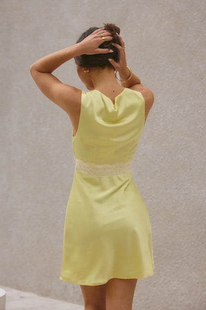 Calista Satin-Minikleid Gelb