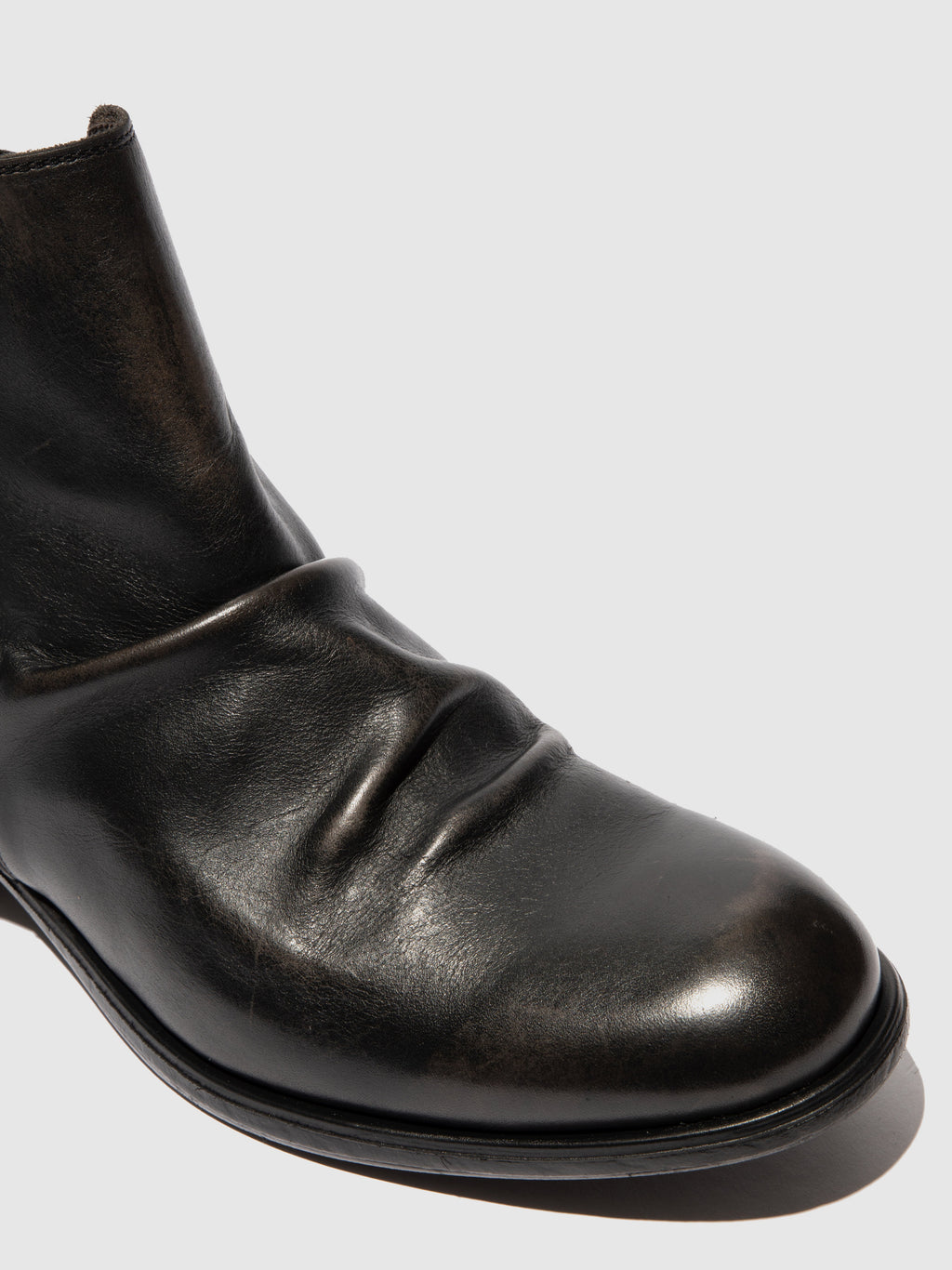 Zip Up Ankle Boots MOWI146FLY WASHED BLACK