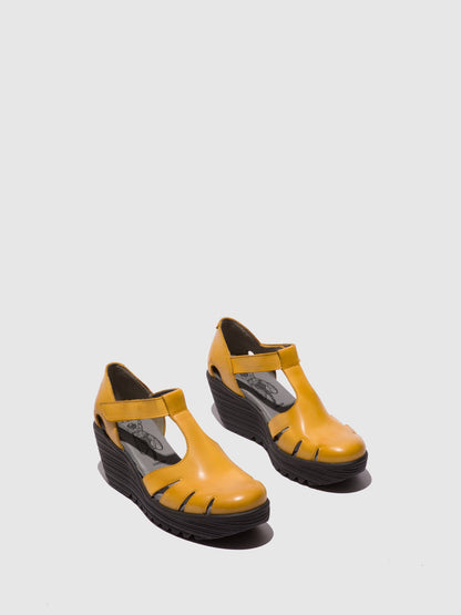 Klettverschluss-Sandalen LETE395FLY MUSTARD