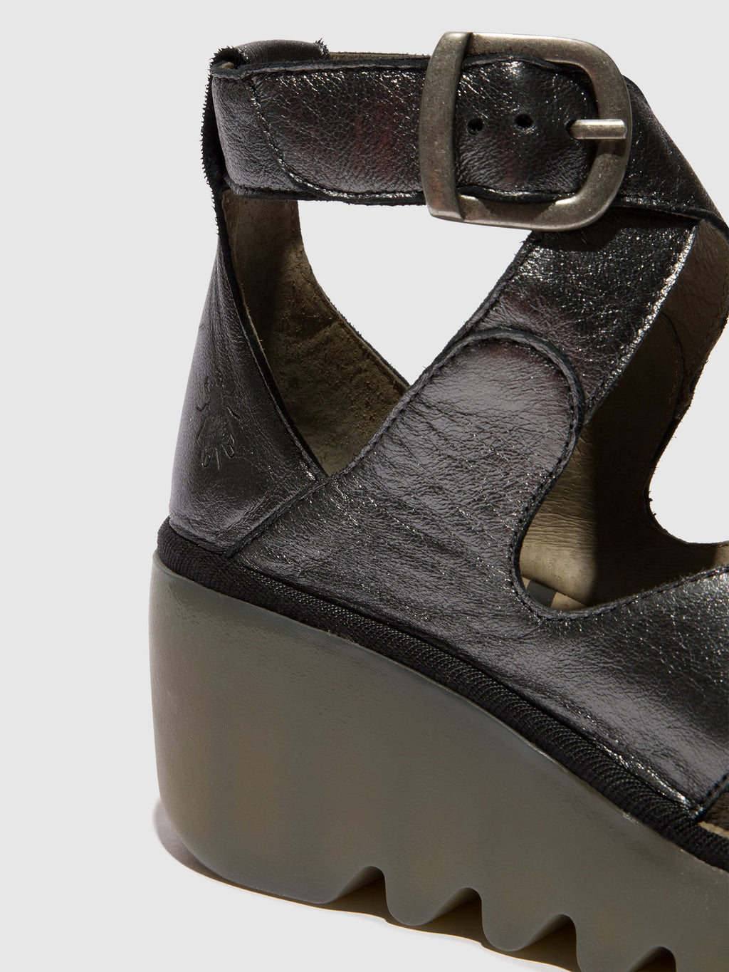 Buckle Sandals BYRE410FLY GRAPHITE