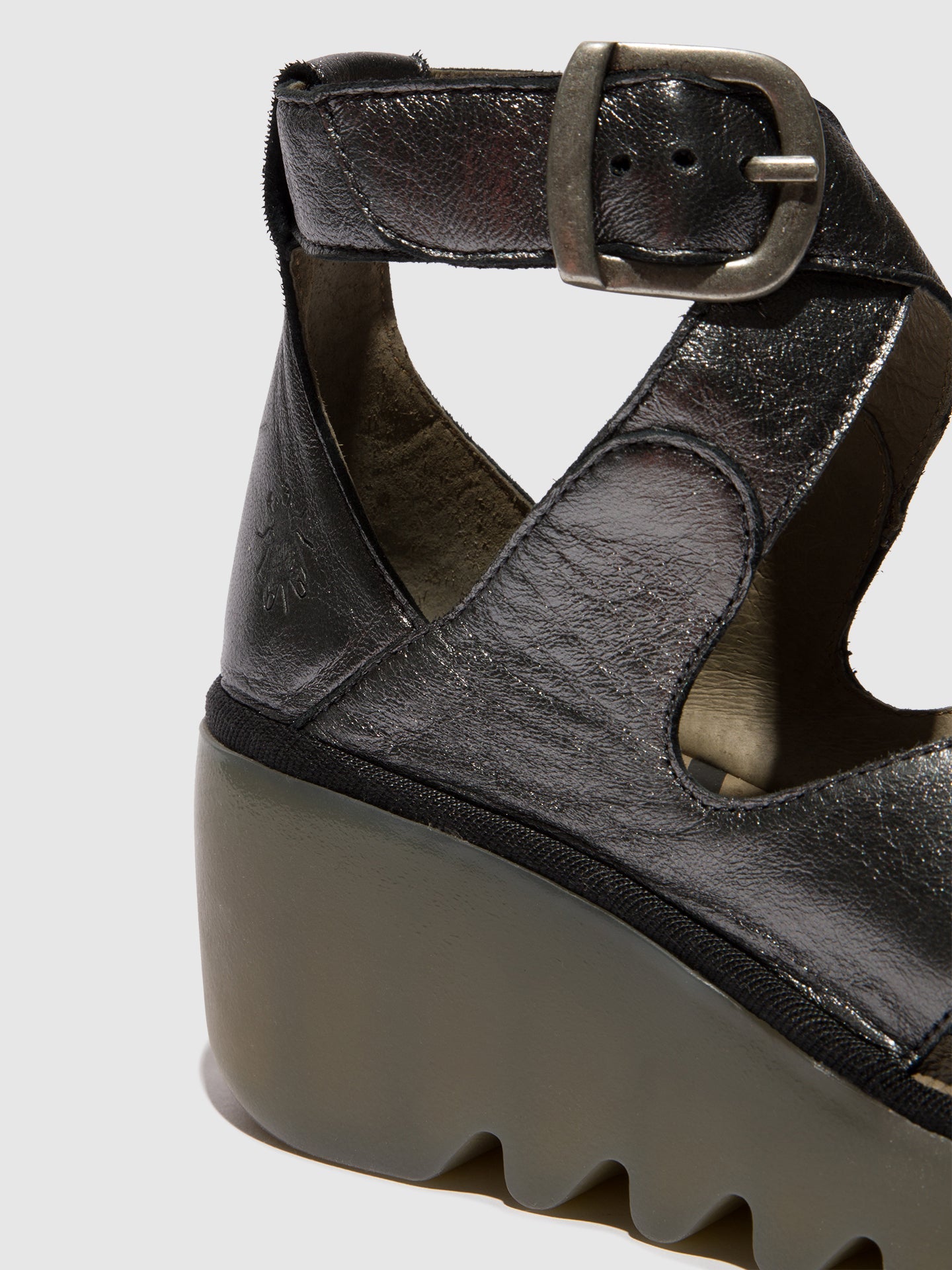 Buckle Sandals BYRE410FLY GRAPHITE