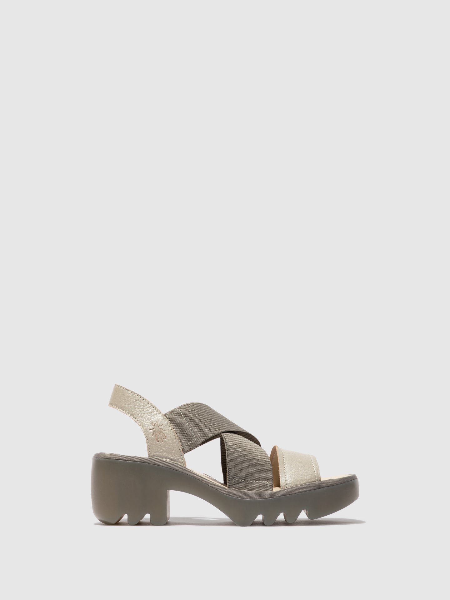 Crossover Sandals TAJI502FLY SILVER