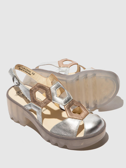 Sling-Back Sandalen TRUL582FLY SILBER/SAHARA