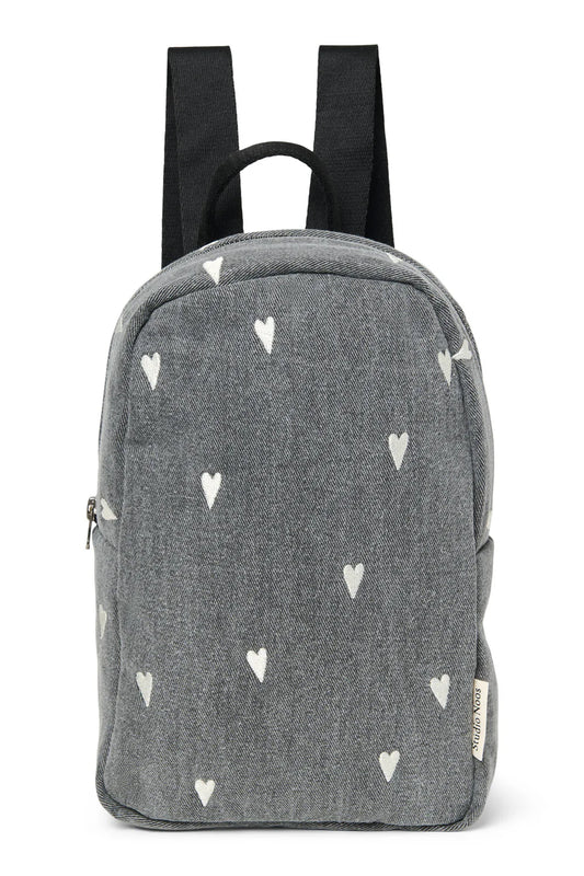 Rucksack aus Jeansstoff mit grauen Herzen