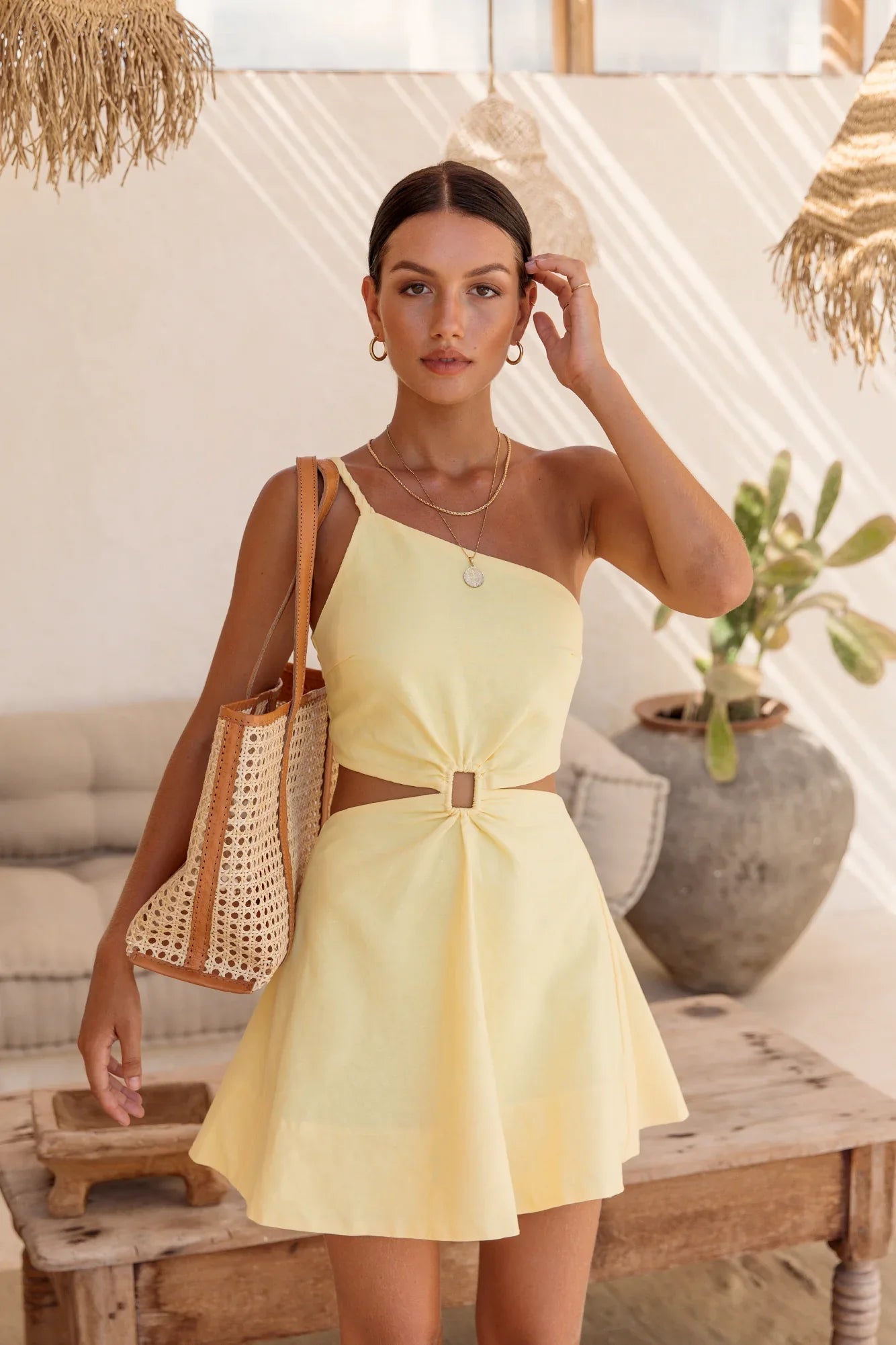 Anfang der Liebe Kleid Gelb