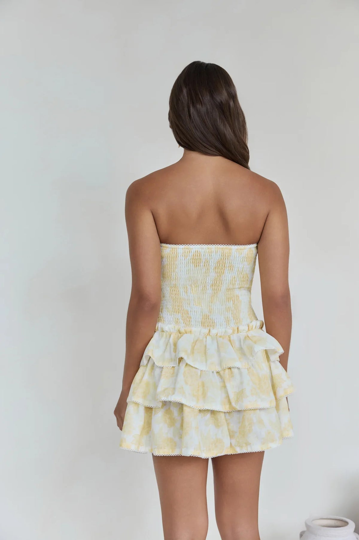 Sunshine Chic Trägerloses Minikleid Gelb