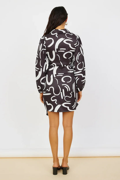 Less I Know Kleid Schwarz